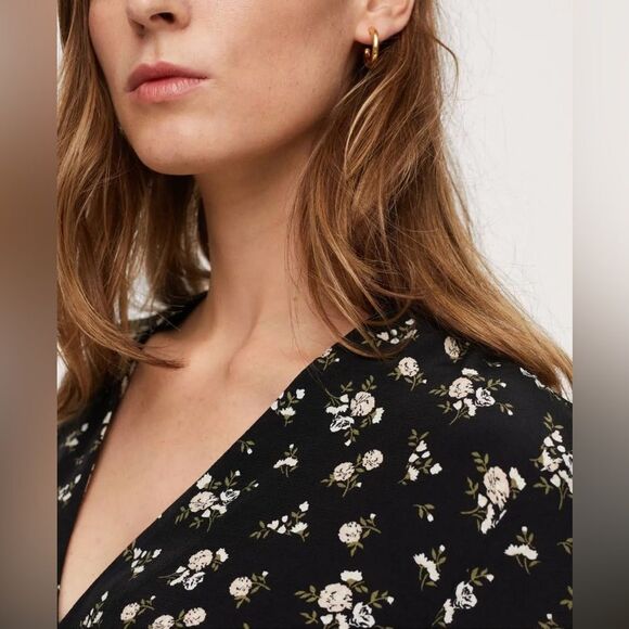 MANGO Women's Floral-Print Flowy Blouse in Black Size 16 - Picture 2 of 10